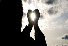 开云体育:中超综合：成都蓉城强势领跑 “辽宁德比”大连获胜